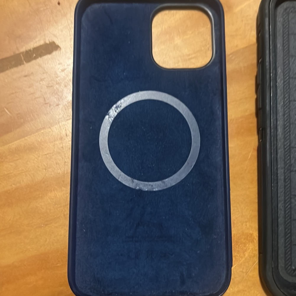 iPhone 13 Pro Max case bundle - Picture 4 of 5